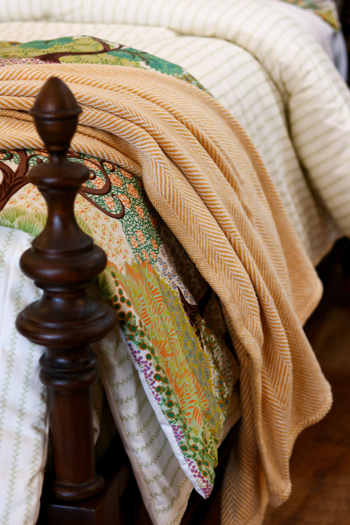 Edgartown Throw