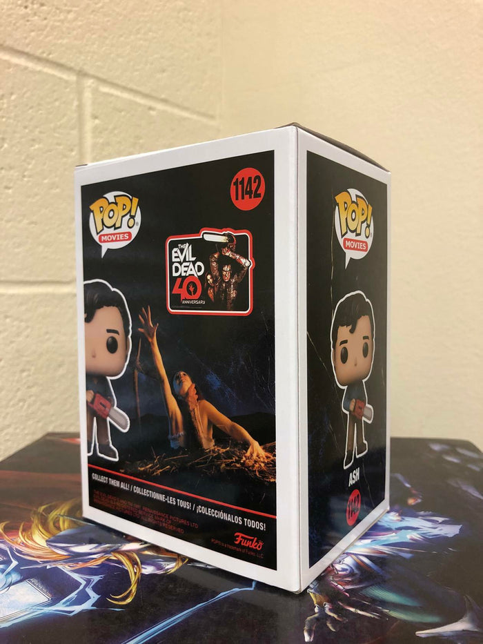 Funko POP! Movies: The Evil Dead 40th Anniversary ASH Figure #1142 w/ Protector