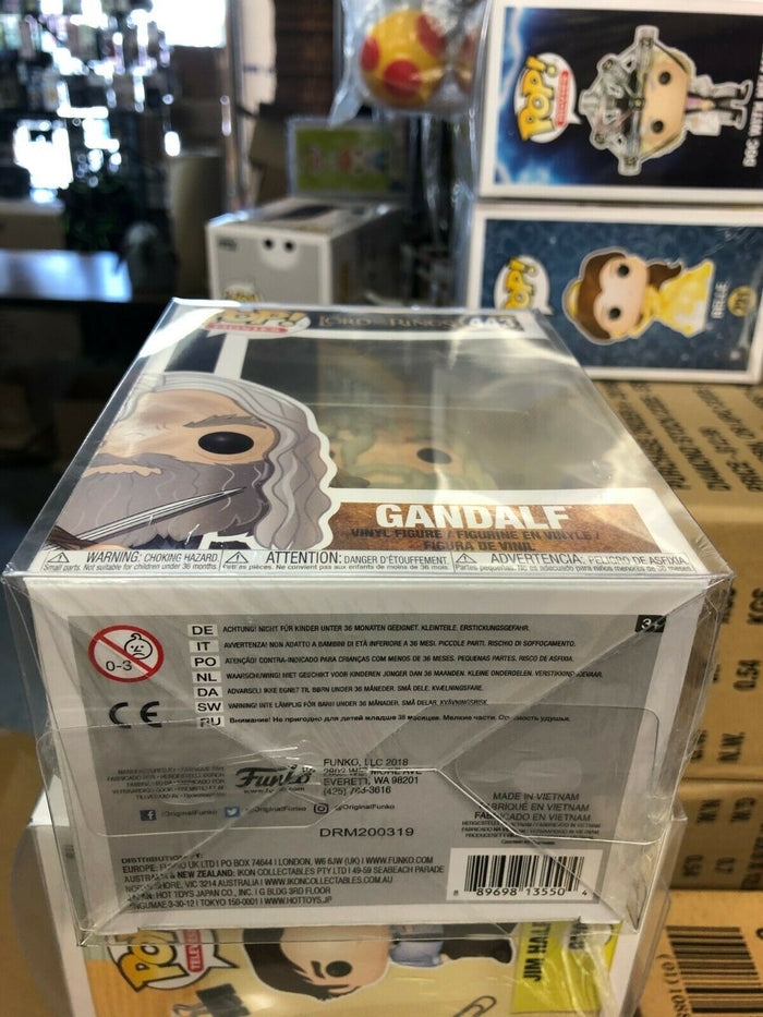 Funko POP! Movies: The Lord of the Rings GANDALF Figure #443 w/ Protector