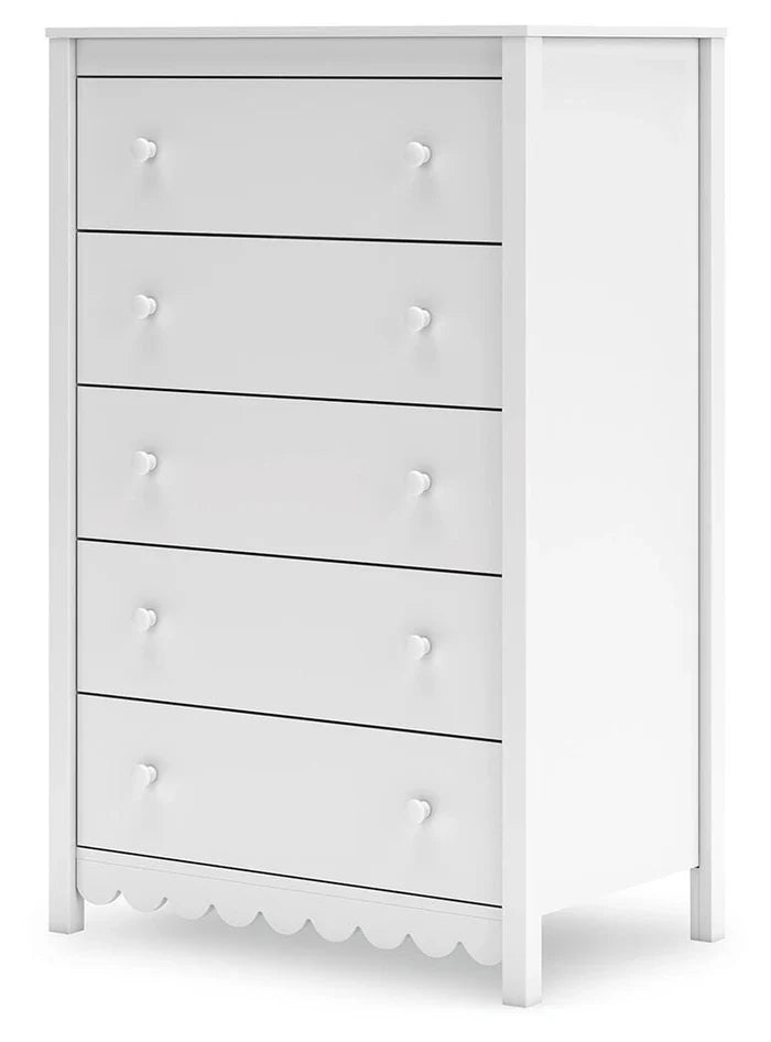 Hallityn Chest of Drawers