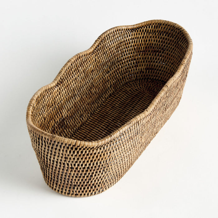Mandalay Scalloped Edge Oval Basket interior