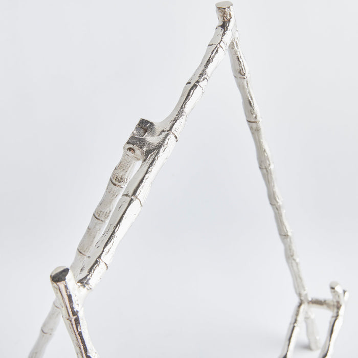 Martinique Silver Art Easel top closeup