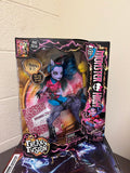 Monster High Freaky Fusion AVEA TROTTER Doll NEW