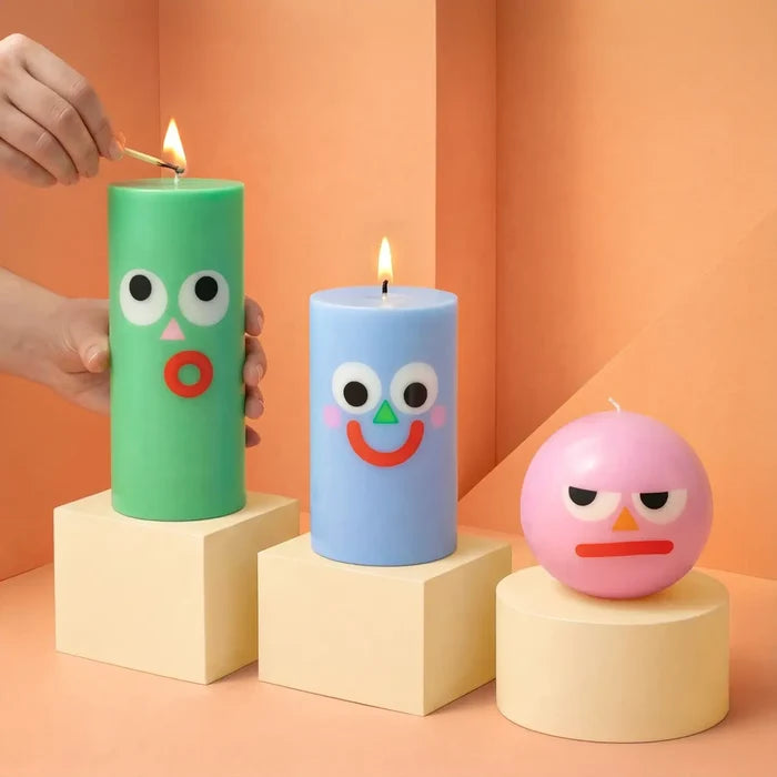 Moodz™ - Happy Pillar Face Candle, Blue, 50h
