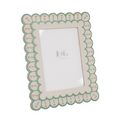 Scalloped Flower Photo Frame