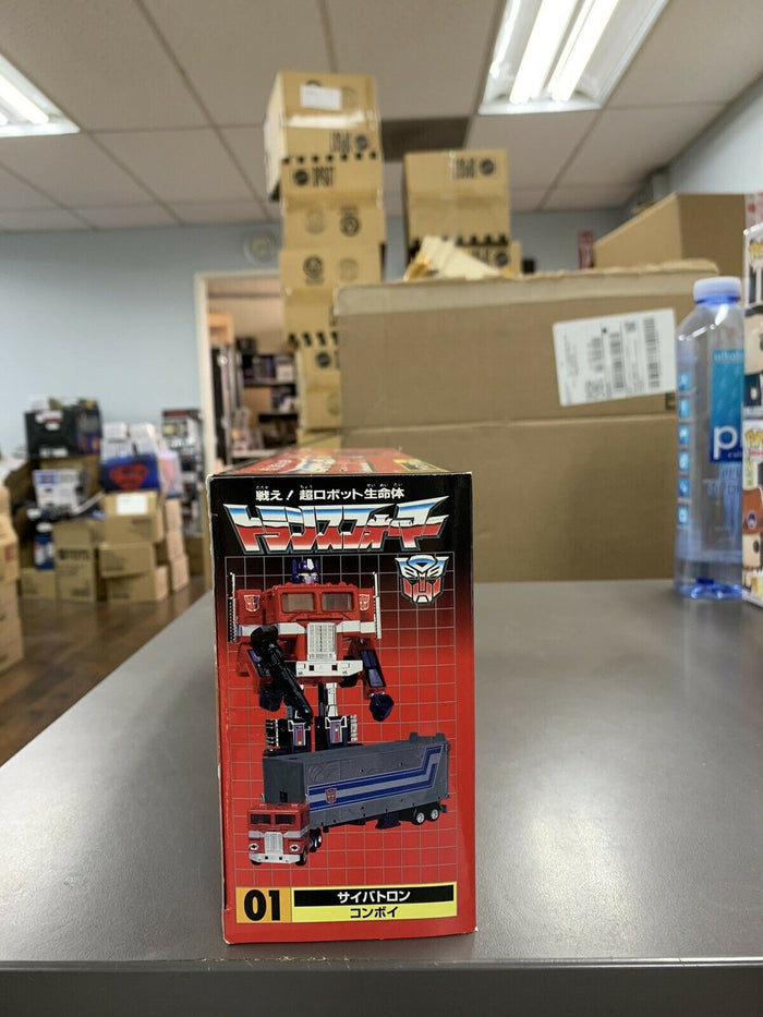 Takara Tomy Encore 01 Optimus Prime SEALED MINT CONDITION