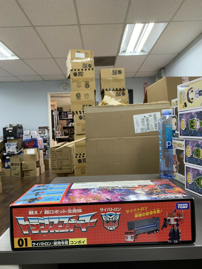 Takara Tomy Encore 01 Optimus Prime SEALED MINT CONDITION